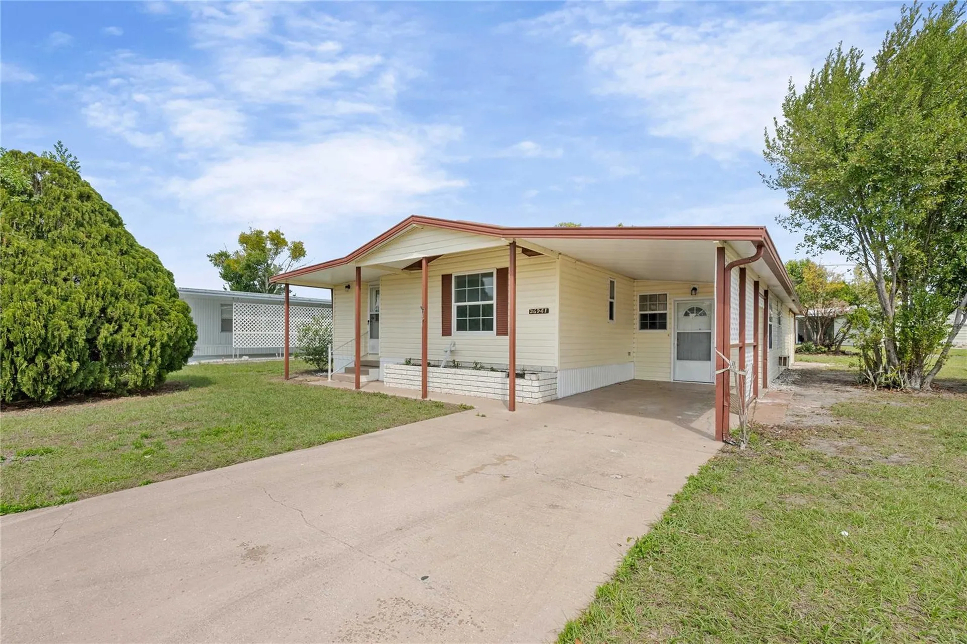 36941 Beth Avenue Zephyrhills FL 33542