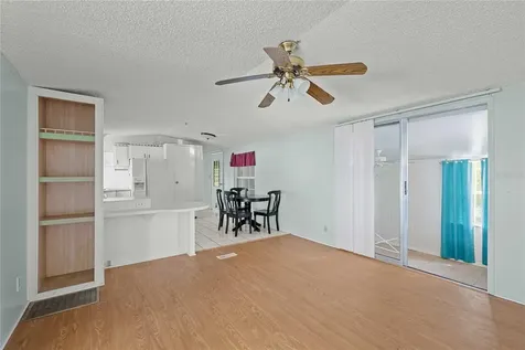 36941 Beth Avenue Zephyrhills FL 33542