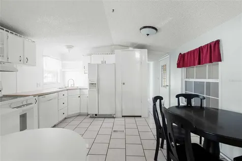 36941 Beth Avenue Zephyrhills FL 33542