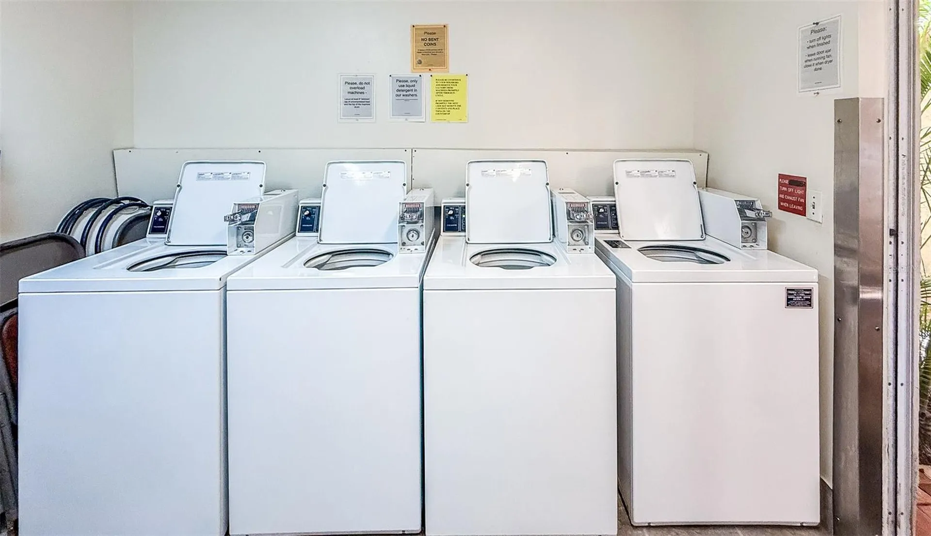 845 Benjamin Franklin Drive Sarasota FL 34236
