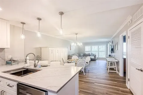 845 Benjamin Franklin Drive Sarasota FL 34236