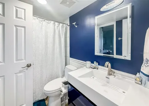 845 Benjamin Franklin Drive Sarasota FL 34236