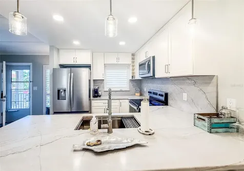 845 Benjamin Franklin Drive Sarasota FL 34236