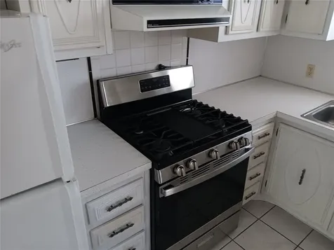 5287 81 St Street N St Petersburg FL 33709