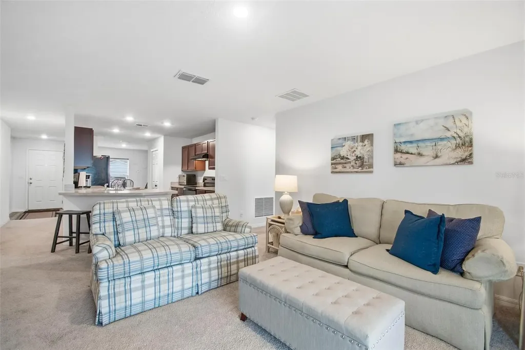 8 Post Oak Lane Palm Coast FL 32164