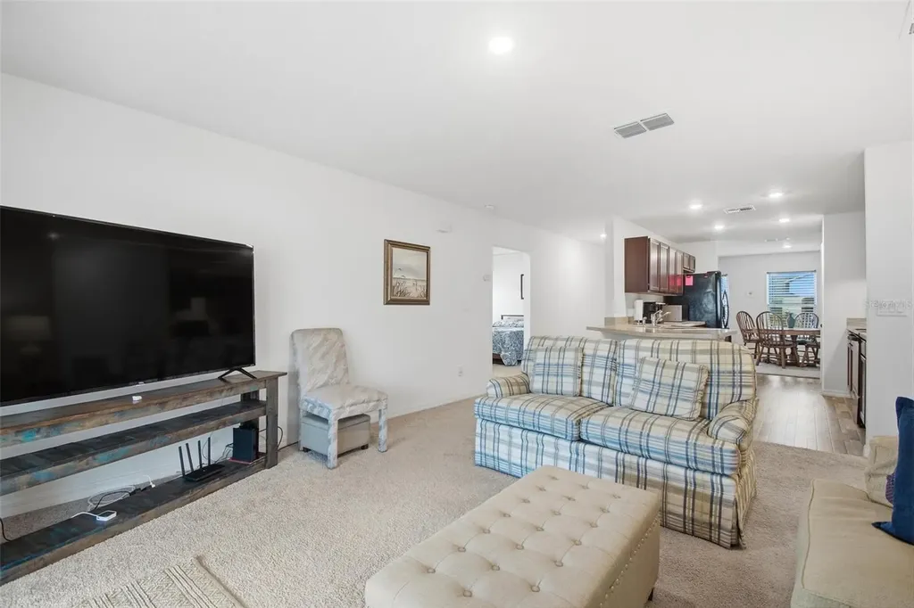8 Post Oak Lane Palm Coast FL 32164