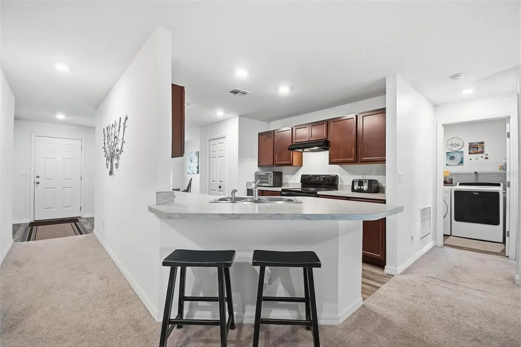 8 Post Oak Lane Palm Coast FL 32164