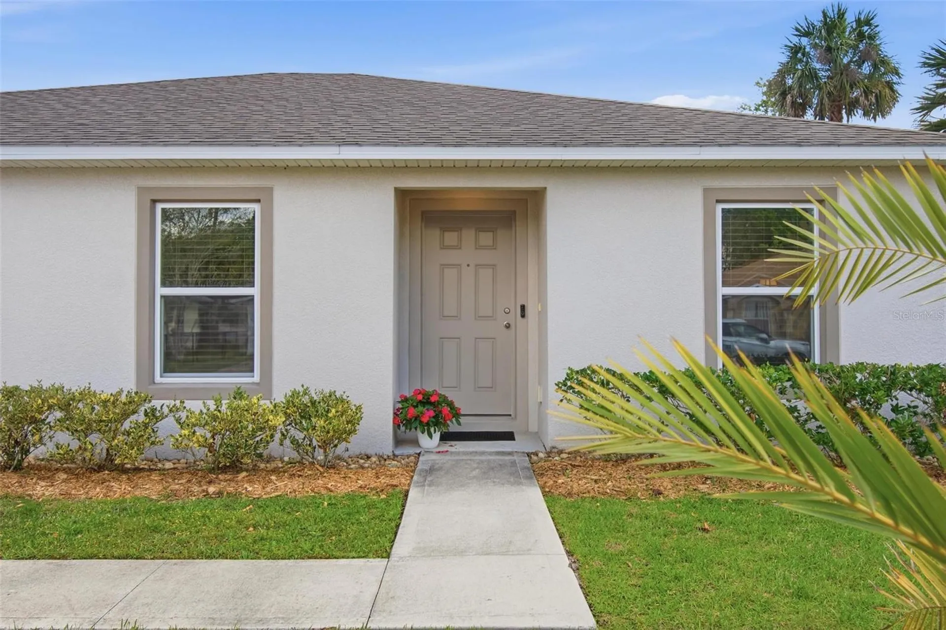 8 Post Oak Lane Palm Coast FL 32164