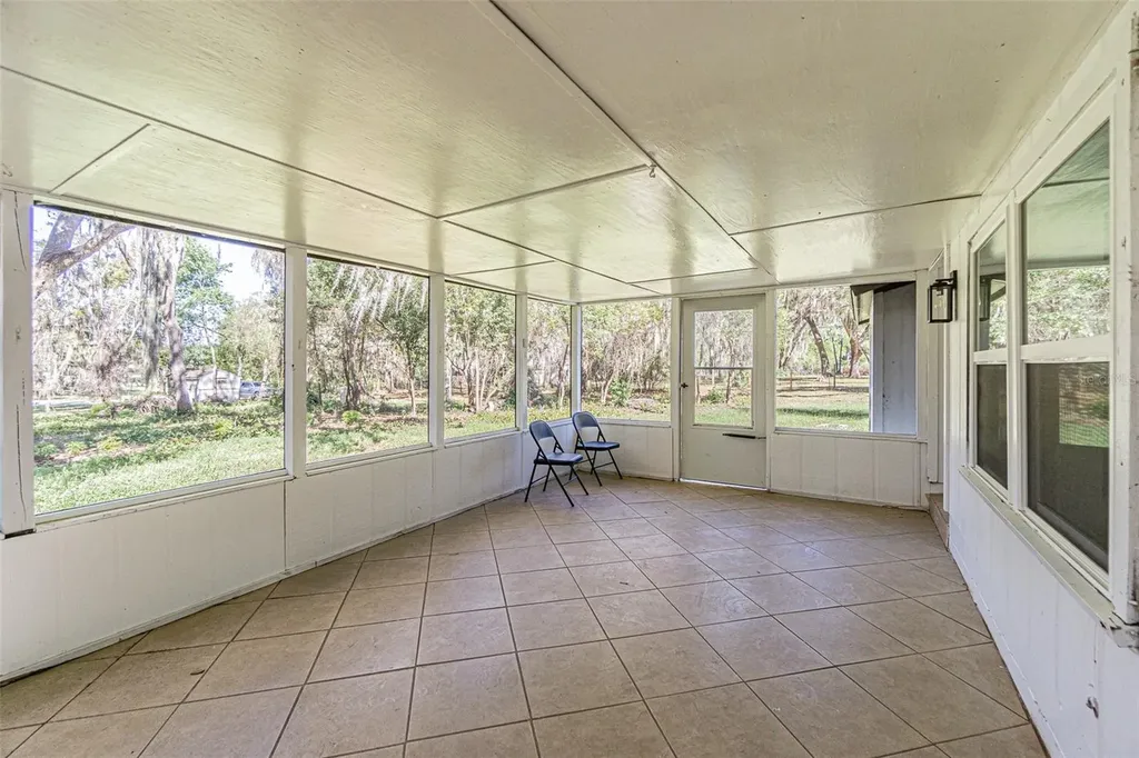 8807 Overlook Drive Wesley Chapel FL 33545