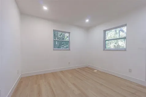 8807 Overlook Drive Wesley Chapel FL 33545