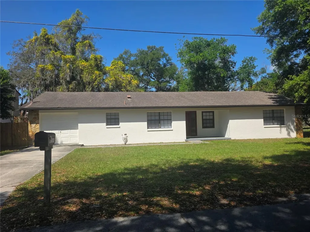 10410 N Ojus Drive Tampa FL 33617
