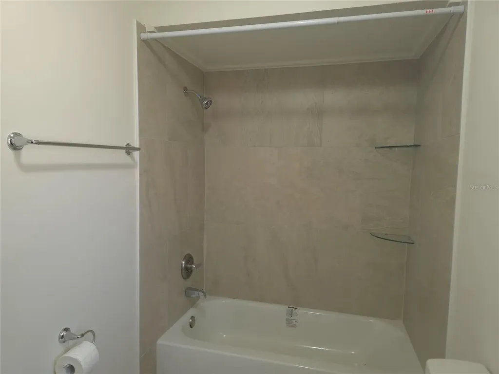 10410 N Ojus Drive Tampa FL 33617