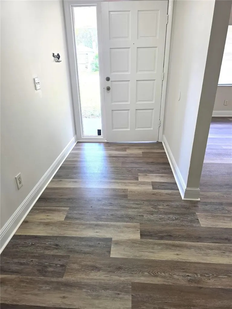 10410 N Ojus Drive Tampa FL 33617