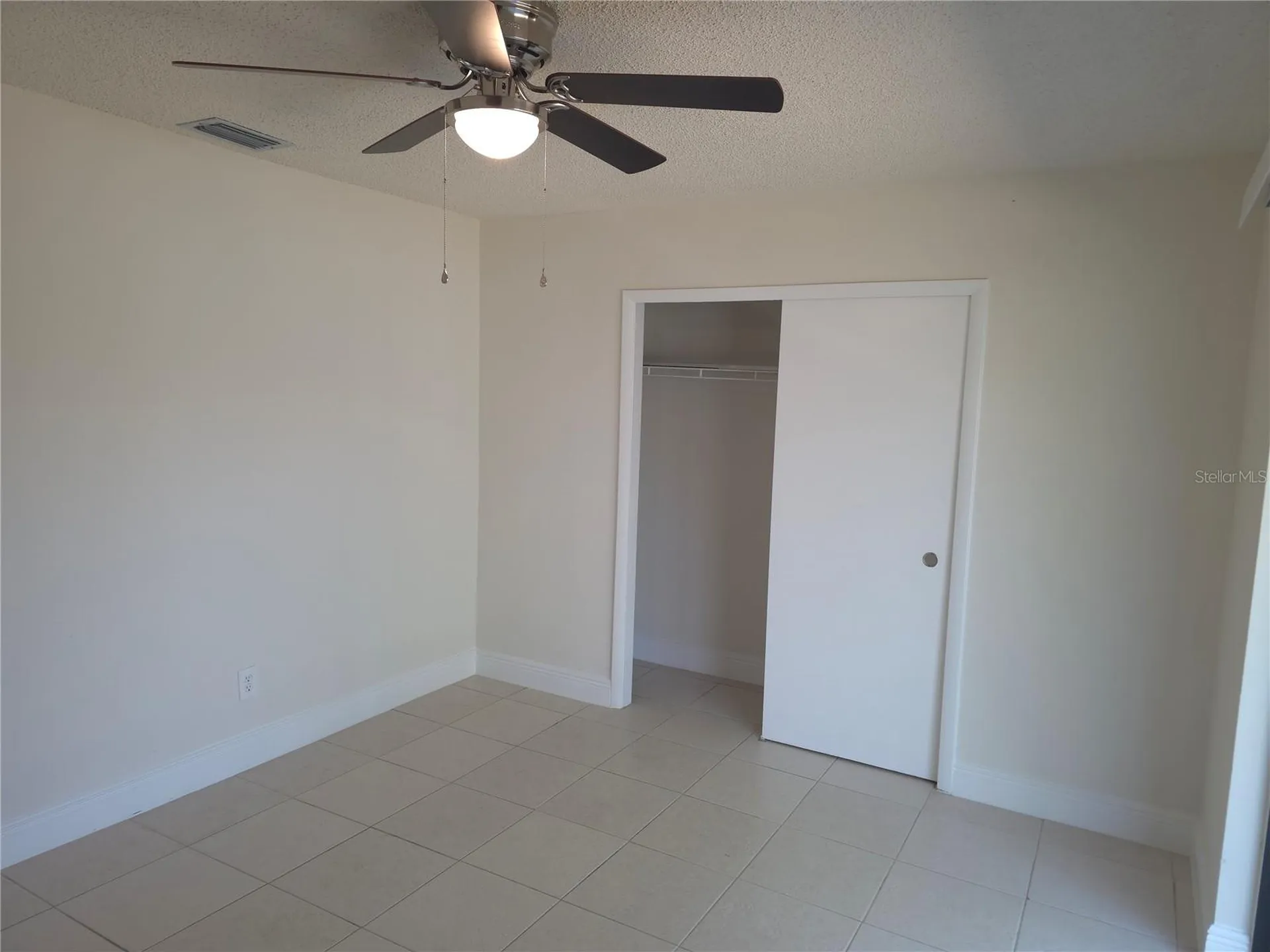 10410 N Ojus Drive Tampa FL 33617