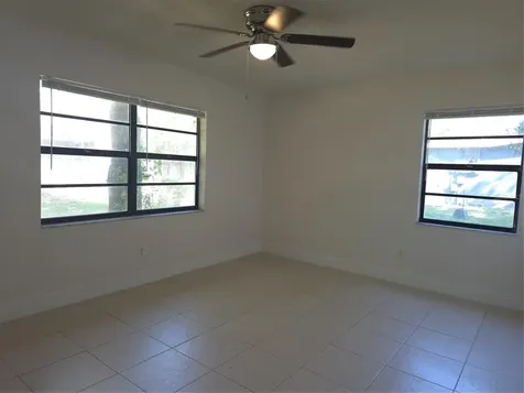10410 N Ojus Drive Tampa FL 33617