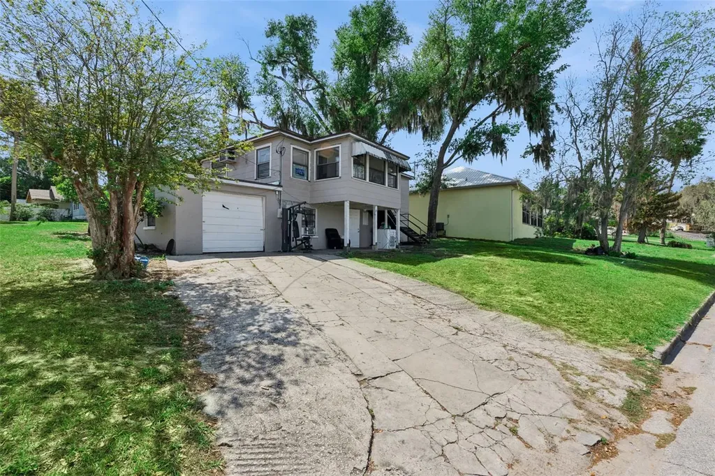 806 S Main Avenue Groveland FL 34736