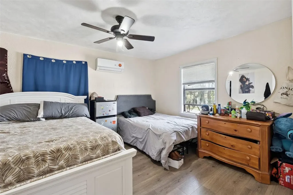 806 S Main Avenue Groveland FL 34736