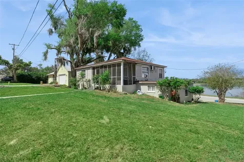 806 S Main Avenue Groveland FL 34736
