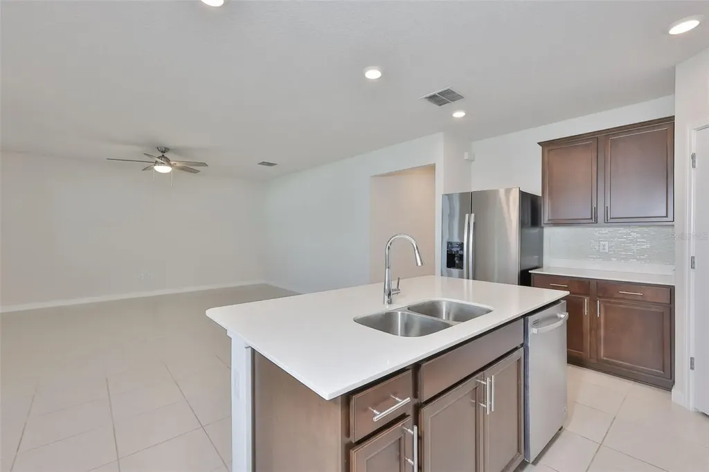 1002 Tidal Rock Avenue Ruskin FL 33570