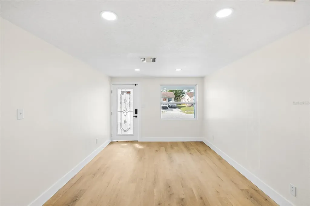 4403 N 48th Street Tampa FL 33610