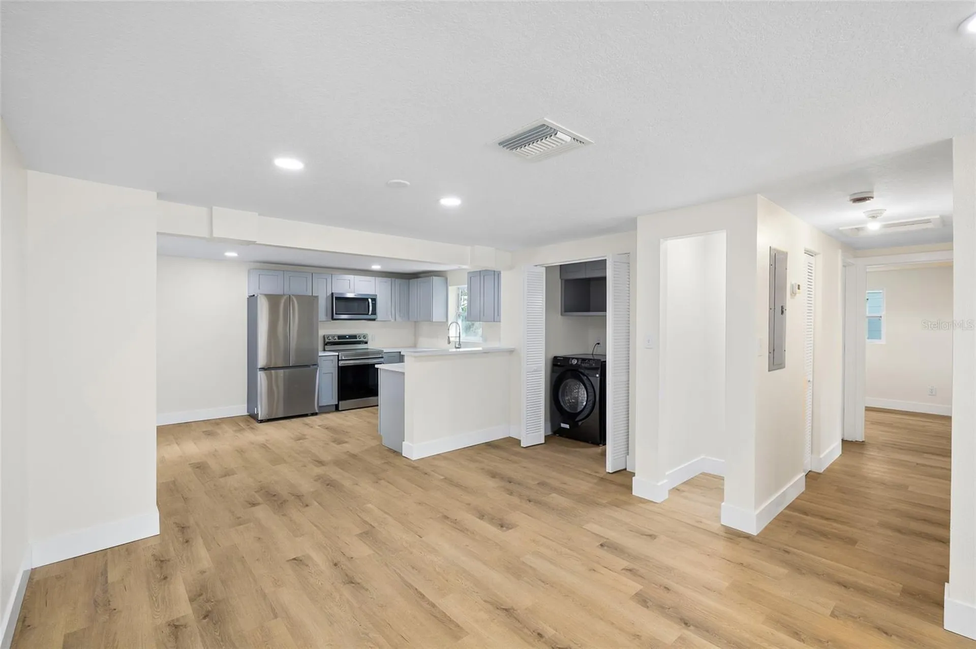 4403 N 48th Street Tampa FL 33610