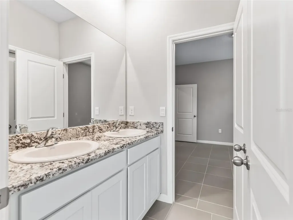 4982 NW 39th Loop Ocala FL 34482