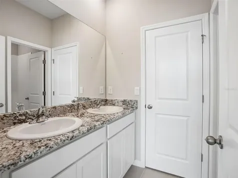 4982 NW 39th Loop Ocala FL 34482