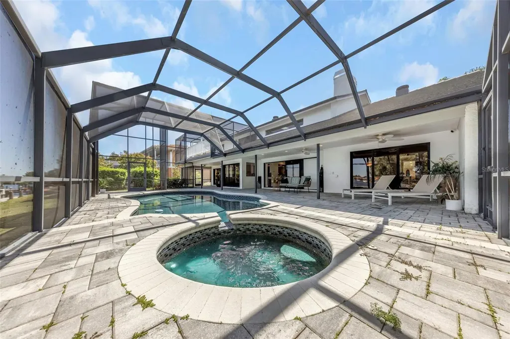 9821 Bay Island Drive Tampa FL 33615