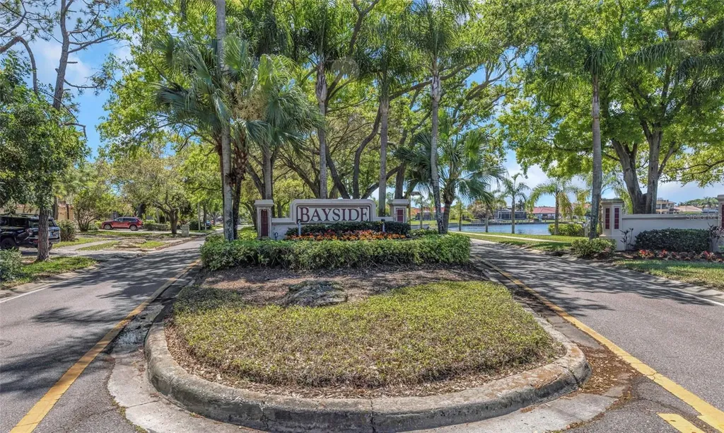 9821 Bay Island Drive Tampa FL 33615