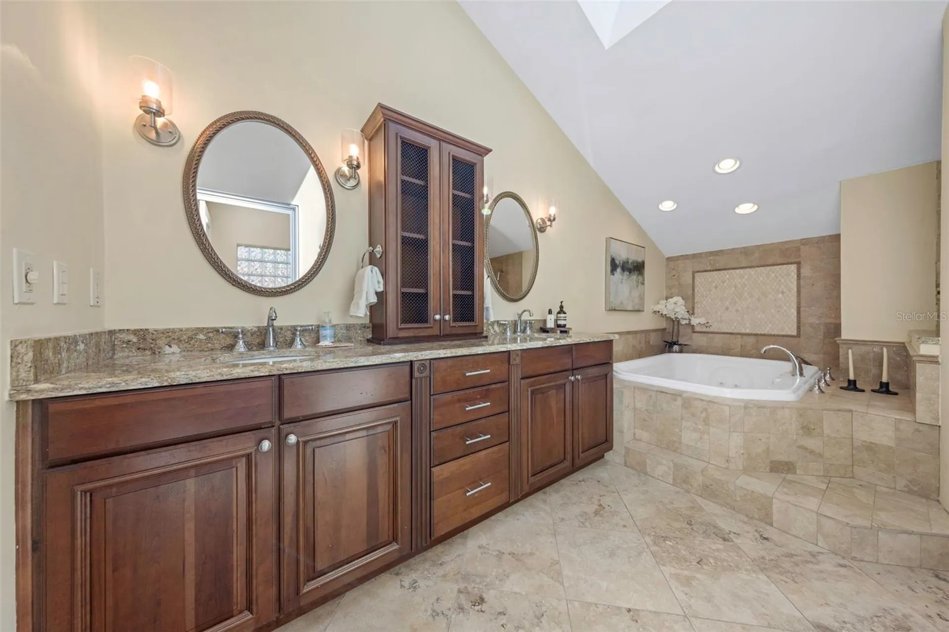 9821 Bay Island Drive Tampa FL 33615