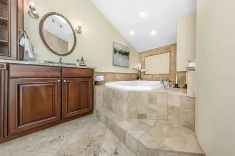 9821 Bay Island Drive Tampa FL 33615
