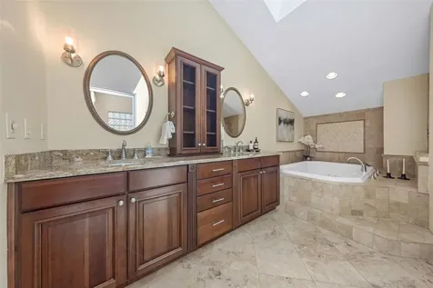 9821 Bay Island Drive Tampa FL 33615