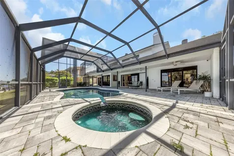 9821 Bay Island Drive Tampa FL 33615