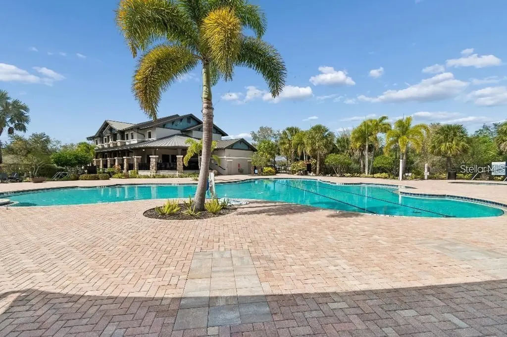 5435 Los Robles Court Palmetto FL 34221