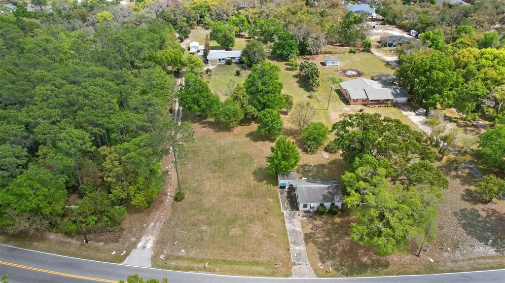 2205 & 2211 Lake Pickett Road Orlando FL 32826