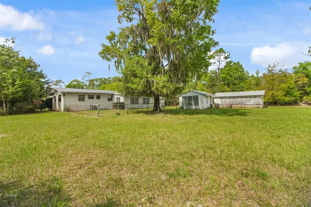2205 & 2211 Lake Pickett Road Orlando FL 32826