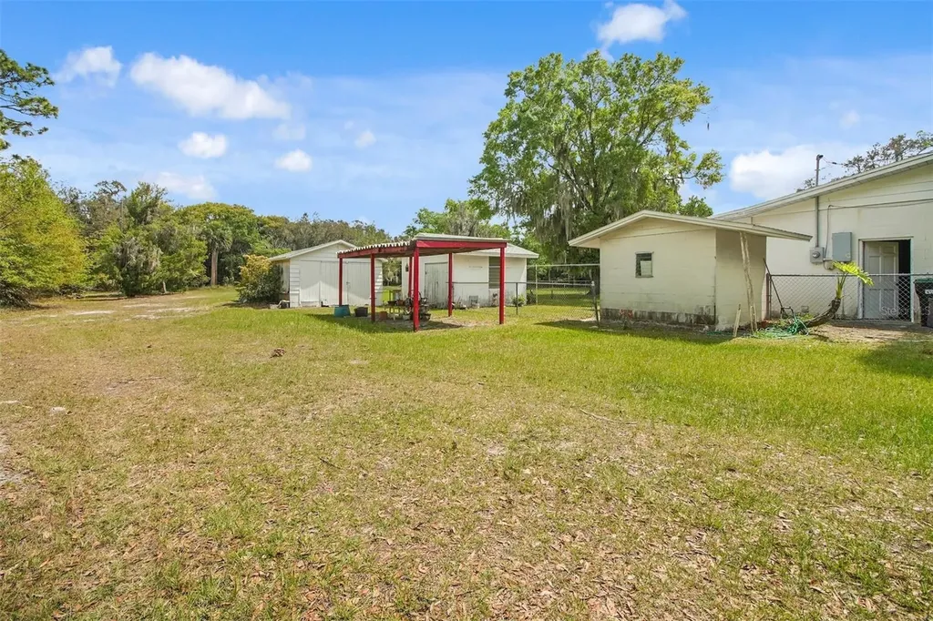 2205 & 2211 Lake Pickett Road Orlando FL 32826