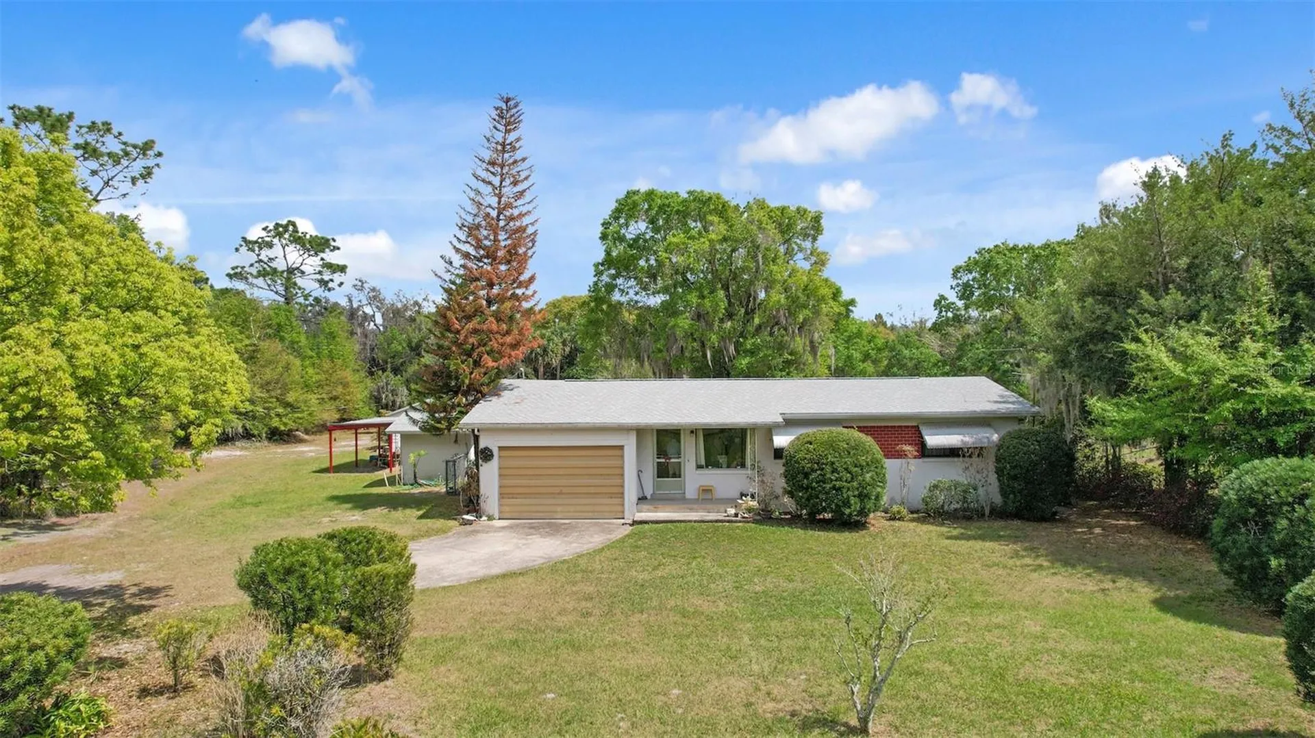 2205 & 2211 Lake Pickett Road Orlando FL 32826