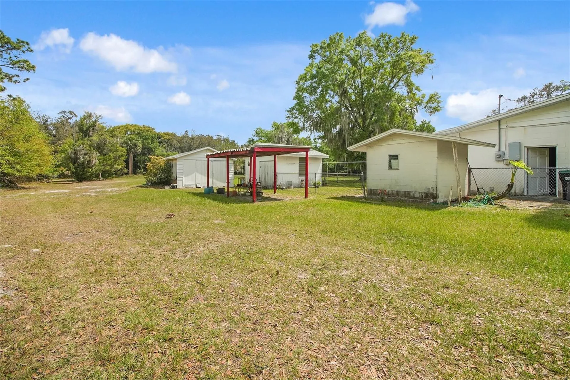 2205 & 2211 Lake Pickett Road Orlando FL 32826