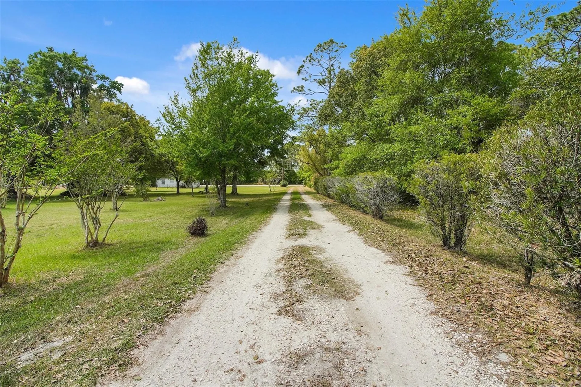 2205 & 2211 Lake Pickett Road Orlando FL 32826