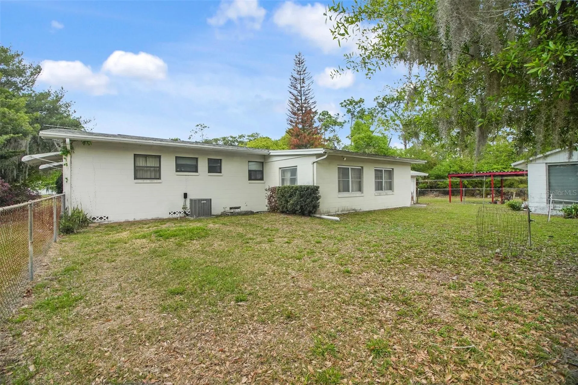 2205 & 2211 Lake Pickett Road Orlando FL 32826
