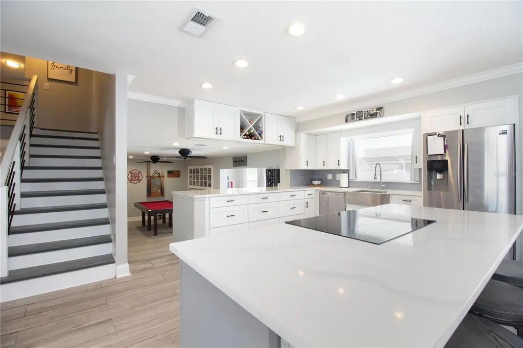 7018 Oakview Circle Tampa FL 33634