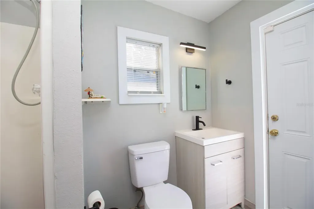 7018 Oakview Circle Tampa FL 33634