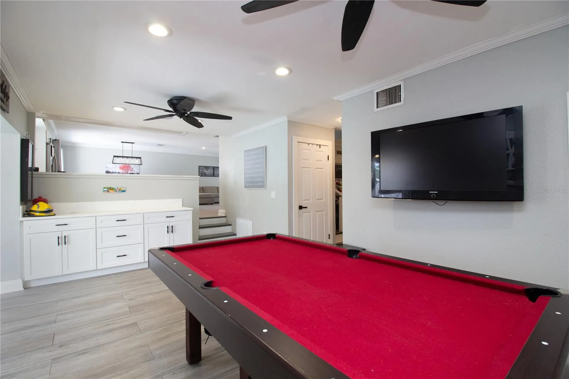 7018 Oakview Circle Tampa FL 33634