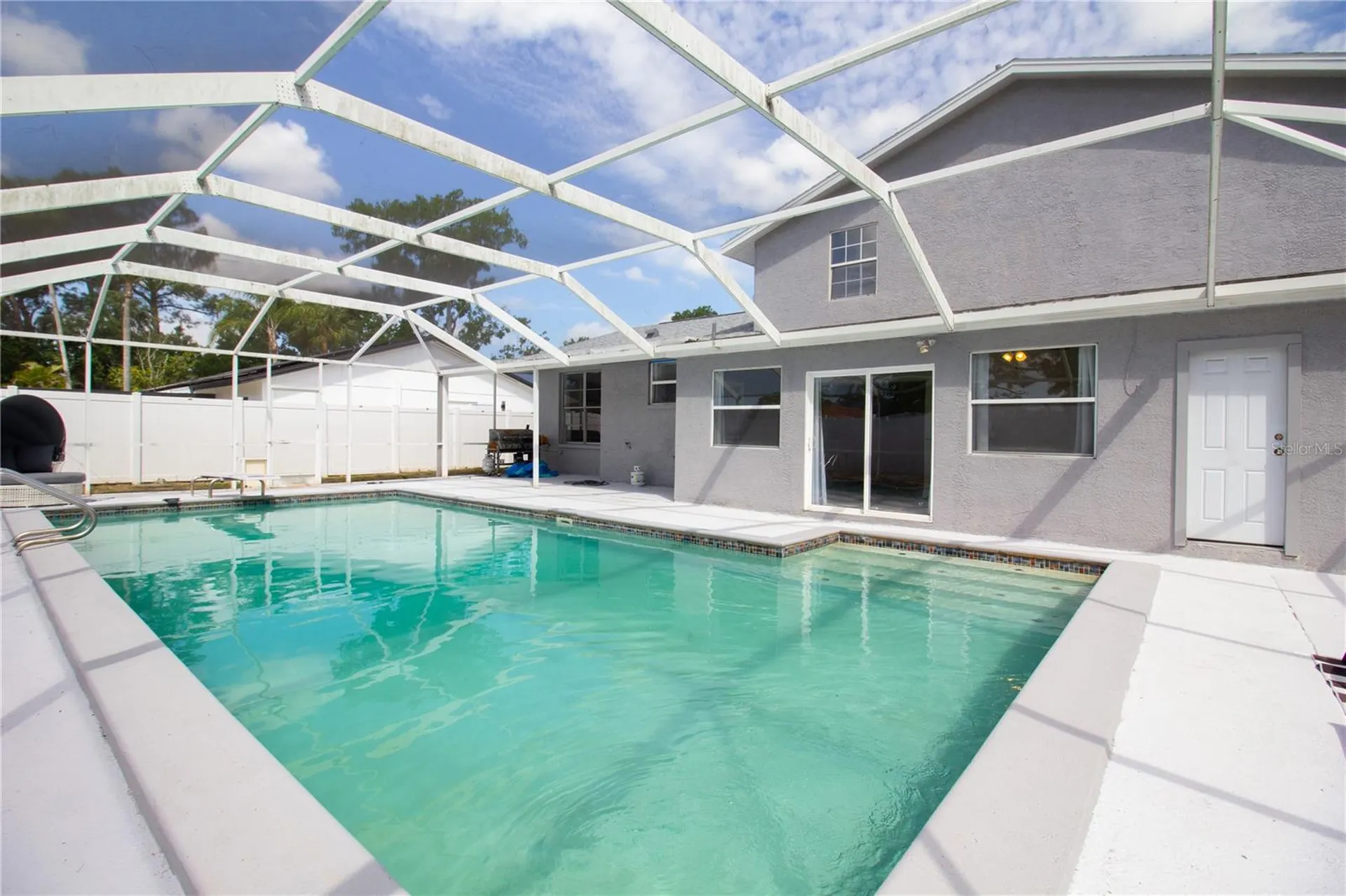 7018 Oakview Circle Tampa FL 33634