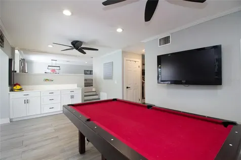 7018 Oakview Circle Tampa FL 33634