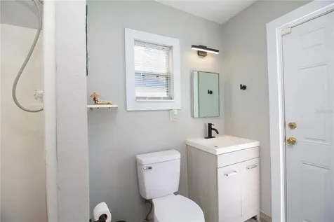 7018 Oakview Circle Tampa FL 33634
