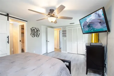 7018 Oakview Circle Tampa FL 33634
