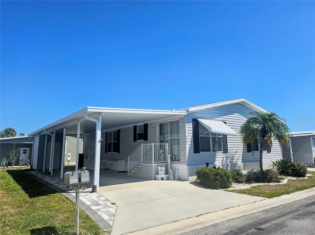 3319 Overcup Oak Terrace Sarasota FL 34237