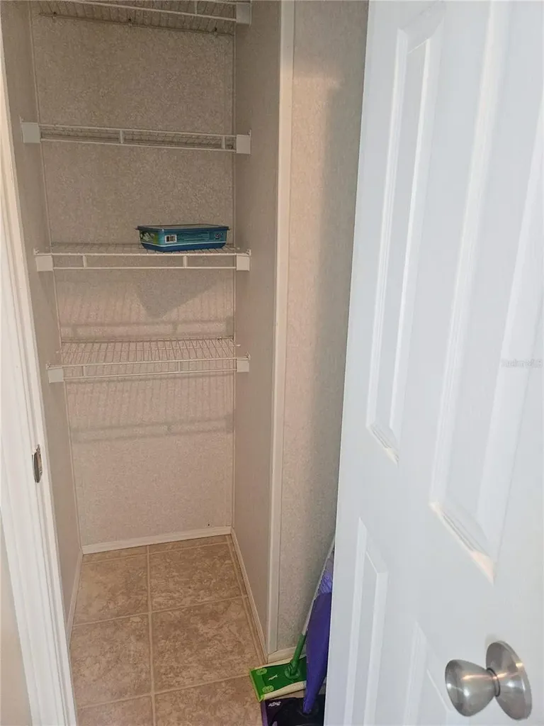 3319 Overcup Oak Terrace Sarasota FL 34237